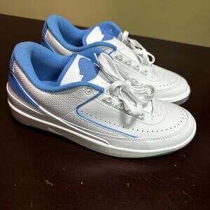 Nike Air Jordan 2 Retro Low Shoe Mens 9.5 Unc Blue White Basketball DV9956-104